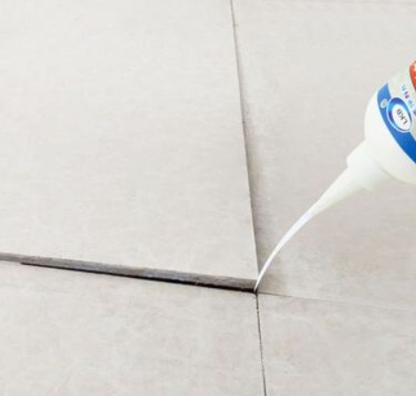 六盘水瓷砖空鼓维修公司分享卫生间瓷砖脱落的原因可能有以下几点